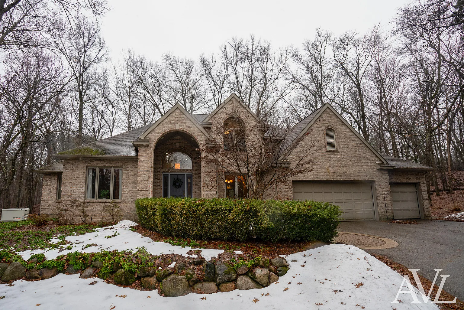 6250 Cannon Highlands Dr NE photo 1