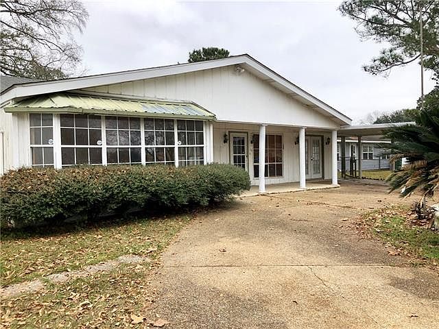 1st image of 180 Felicia Dr