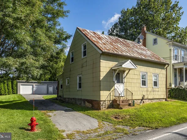 1156 Heidelberg Ave, Newmanstown, PA 17073