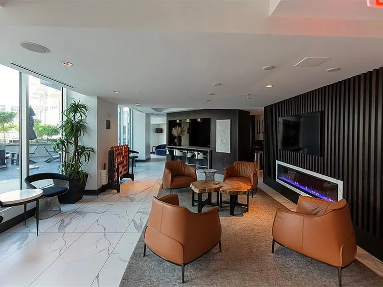 400 W Peachtree St NW #2310 — Photo 22