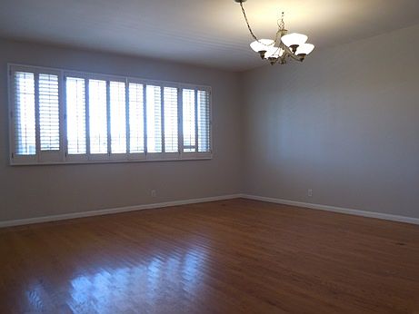4th image of 1773 Lake St