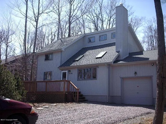 2913 Fairhaven Dr photo 1