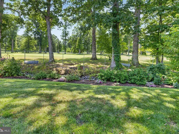 3 Marilyn Ct, Lawrence Township, NJ 08648