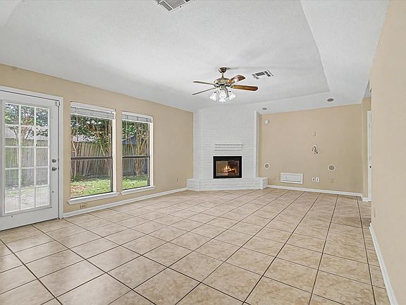 2nd image of 7315 Foxside Ln