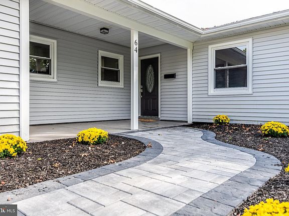 4th image of 64 Twisting Ln