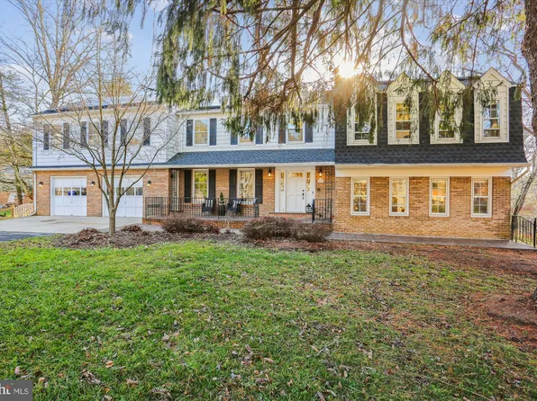 16612 Cutlass Dr, Rockville, MD 20853