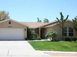 9672 Redmont Rd NE, Albuquerque, NM 87109