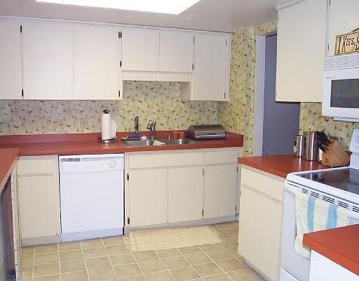 Lots of storage space and washer/dryer