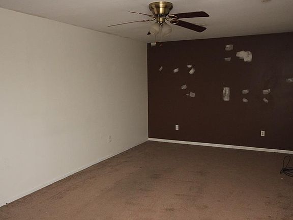 5th image of 49 Lakewood Dr