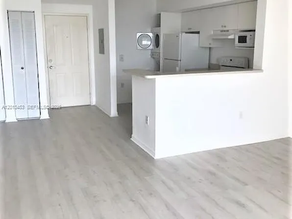 5077 NW 7th St, Miami, FL