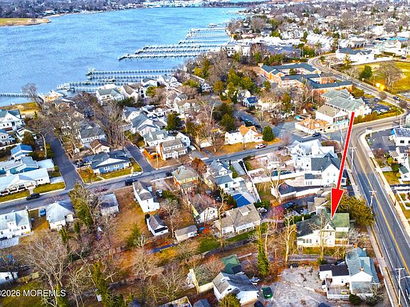 2nd image of 909 Arnold Avenue