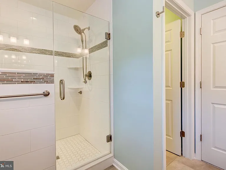 7502 Calais Way — Photo 28