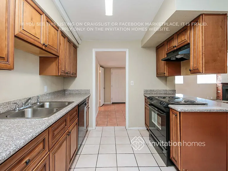 449 S Stewart — Photo 7