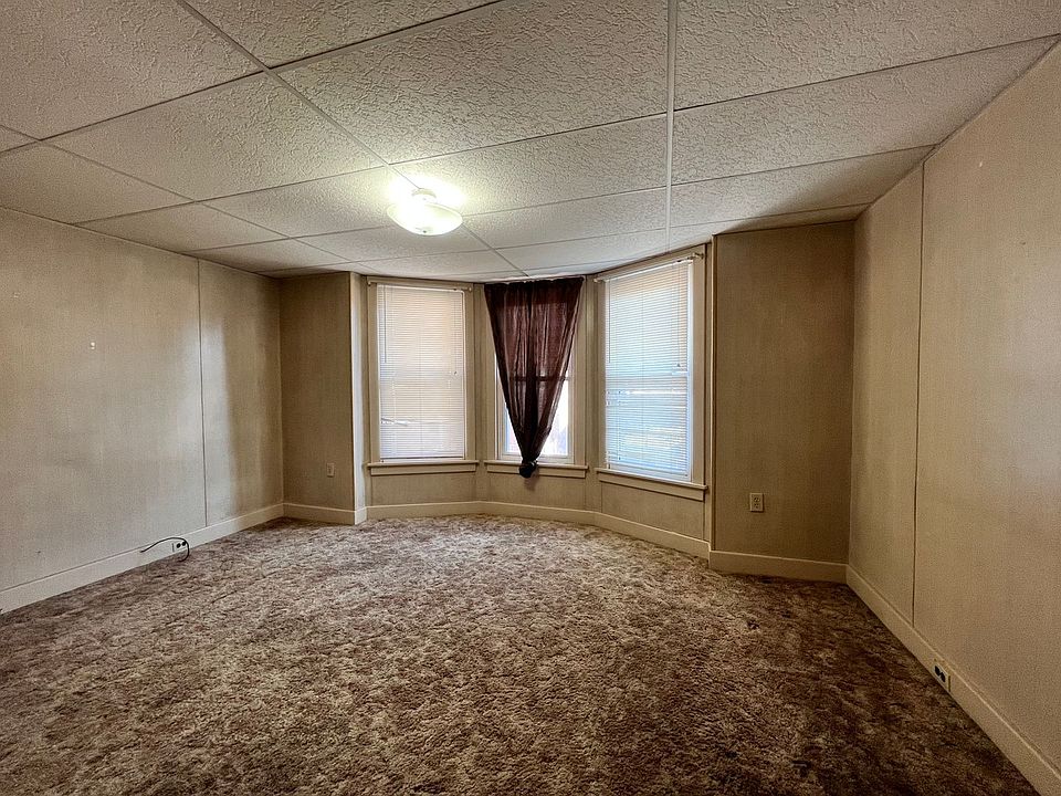 1st image of 309 Park Ave Floor 2
