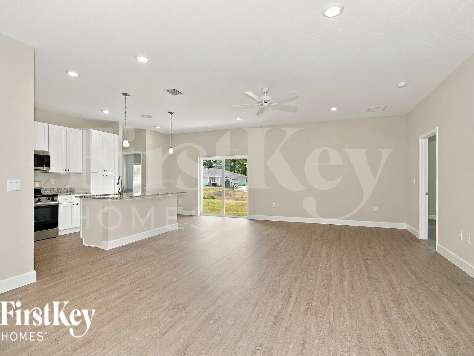 4 bed, 3.0 bath, 1850 sqft, $2,095 — Photo 2
