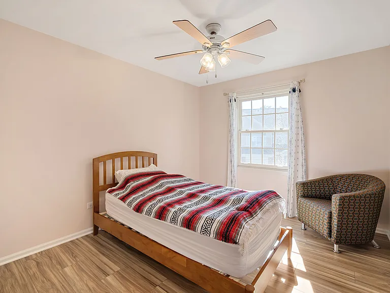 2nd bedroom or office space