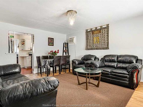 5th image of 1550 Campbell Ave