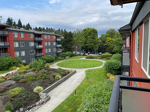 view of courtyard looking north (from balcony)