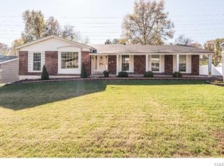 12044 Tangletree Dr, Saint Louis, MO 63146