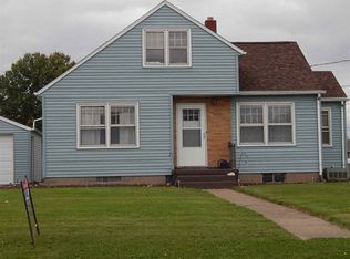 680 Hillcrest Rd, Milan, IL 61264