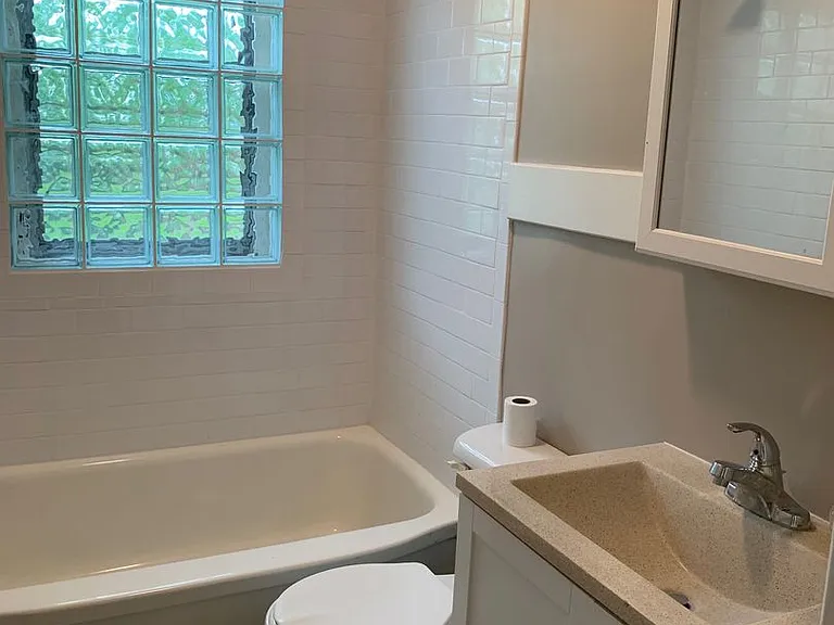 1410 Calvin Avenue — Photo 6