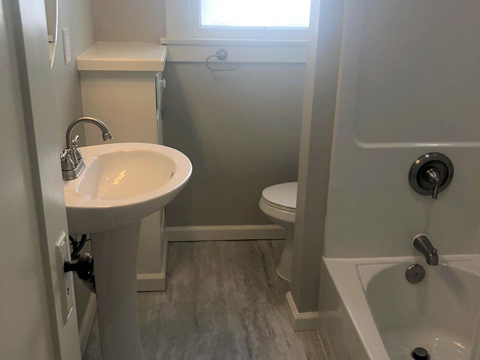 1st image of 3718 Park Blvd