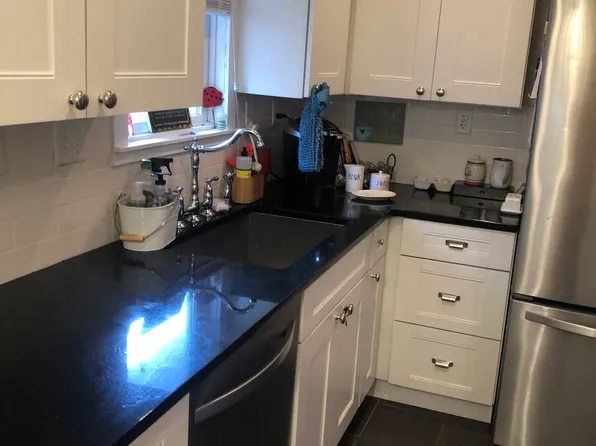 415 Stanley Ave, Clarksburg, WV 26301