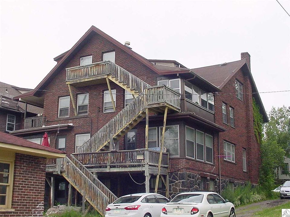 2nd image of E 3rd St