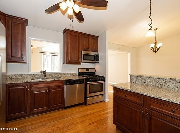 5th image of 2413 Mallard Dr