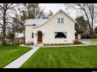 9 W Center St, Hyde Park, UT 84318