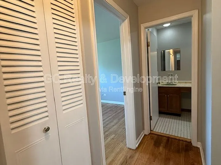 525 N Highview Ave #206 — Photo 12
