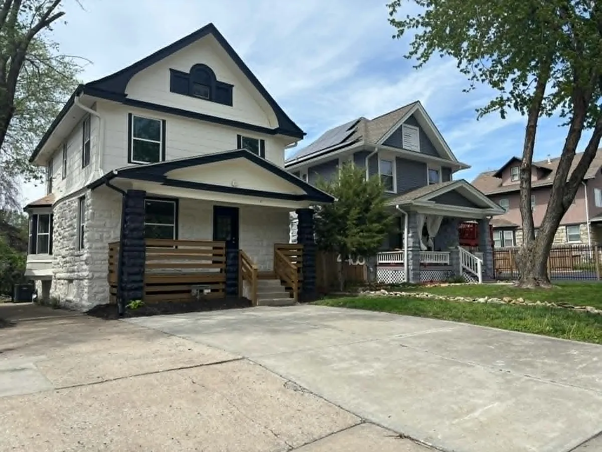 Building Photo - 4440 Troost Ave