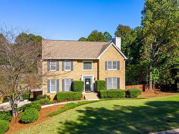 5th image of 1880 Travers Cir