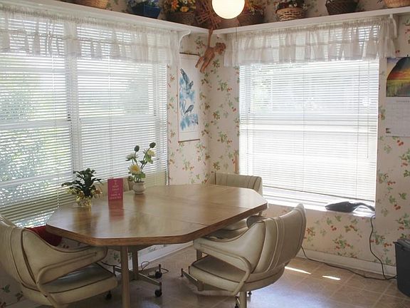 4th image of 2096 Swan Ln Unit 1