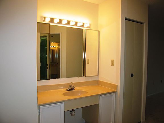 Dressing Area View 1