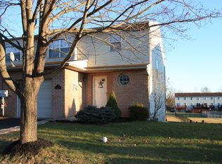 30 Olde Penn Dr, Easton, PA 18045
