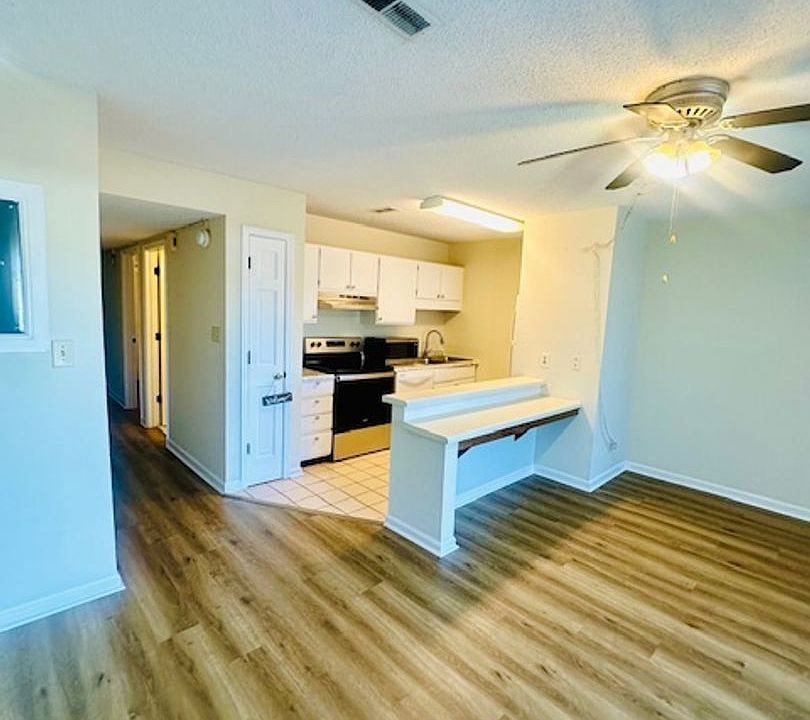 1st image of 203 Double Eagle Dr Suite G-1