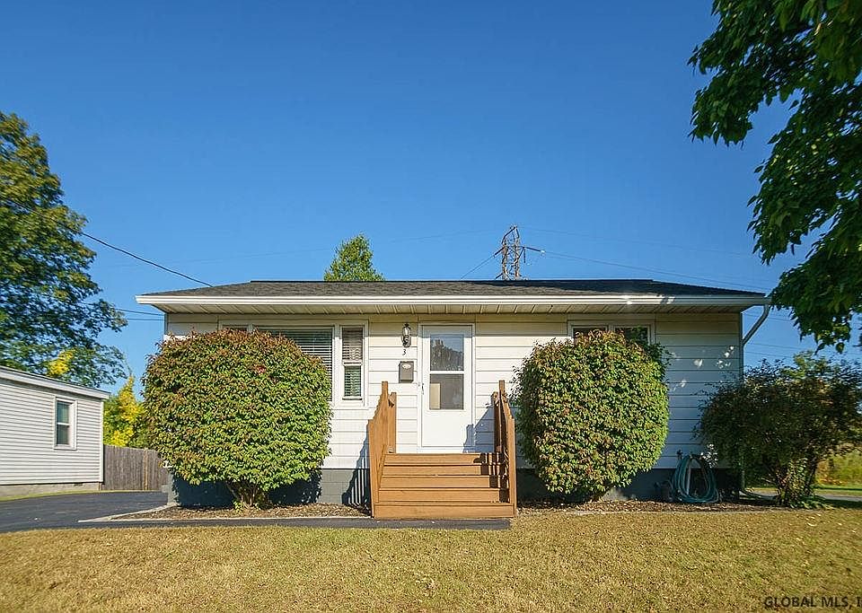1st image of 3 Kneeland St
