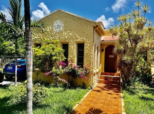 701 NE 4th Ct, Hallandale, FL 33009