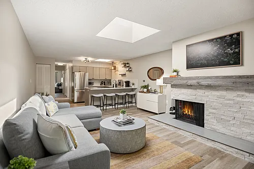 100 E Dean St #3D Photo 1