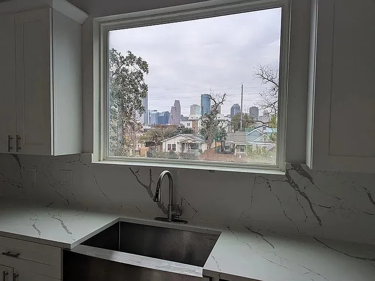 1511 Alamo St — Photo 9