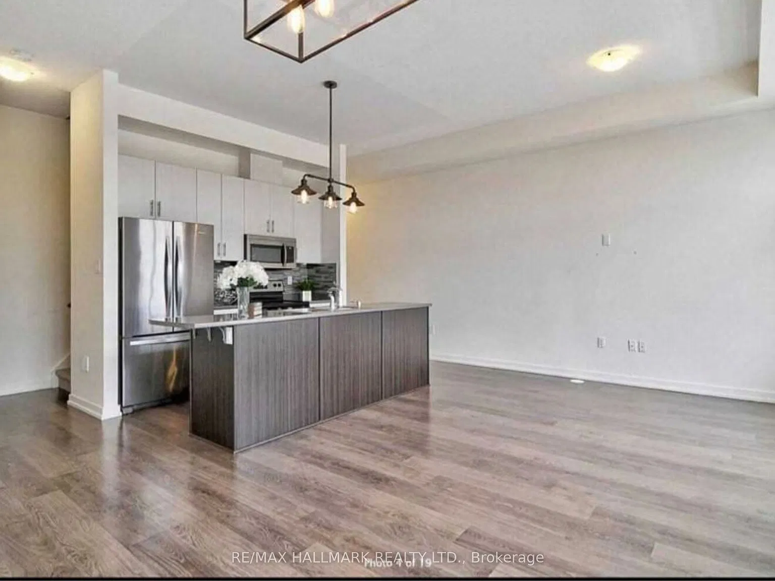 2 bed, $2,800 — Photo 2
