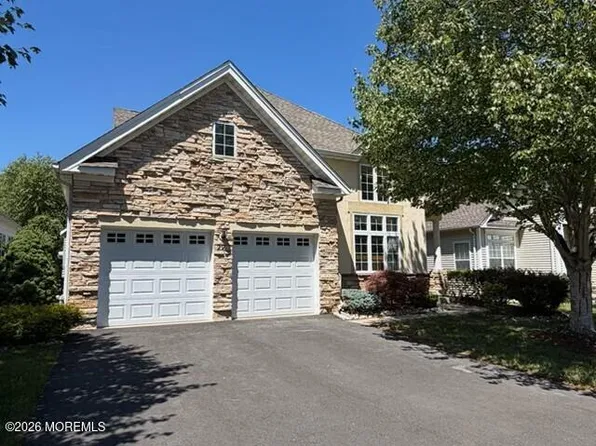 22 Hyacinth Court, Holmdel, NJ 07733