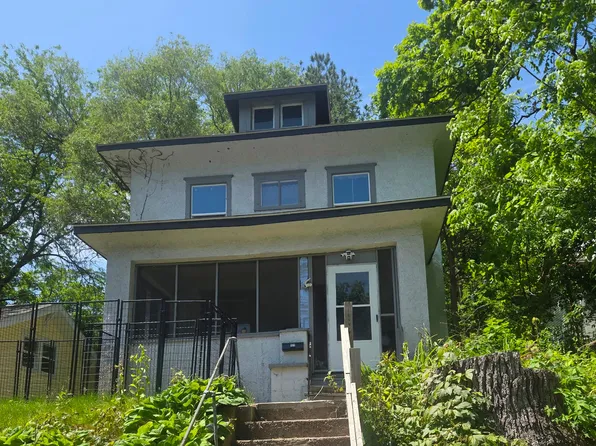 121 Dewhurst St, Savanna, IL 61074