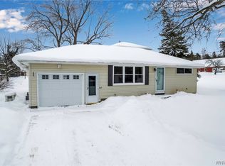 6715 Black Rd, Derby, NY 14047