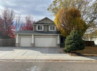 2055 E Meadow Creek Dr, Meridian, ID 83646