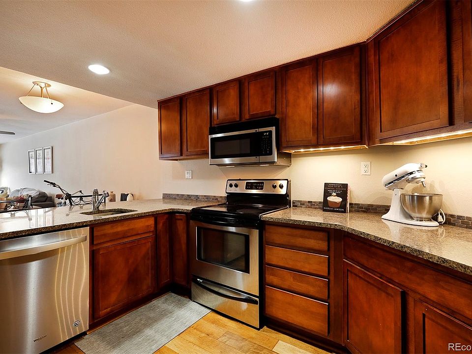 1st image of 100 Park Ave W APT 1104