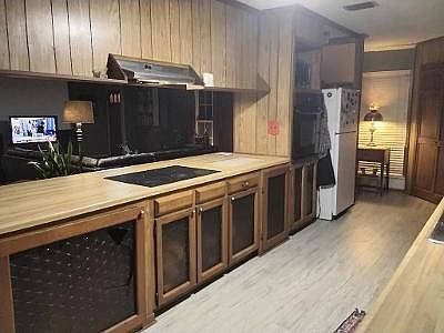3rd image of 351 Twin Branch Dr S