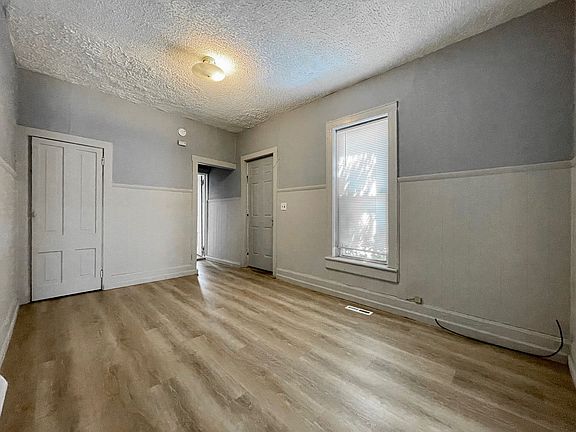 3rd image of 1515 Hoyt St APT 2