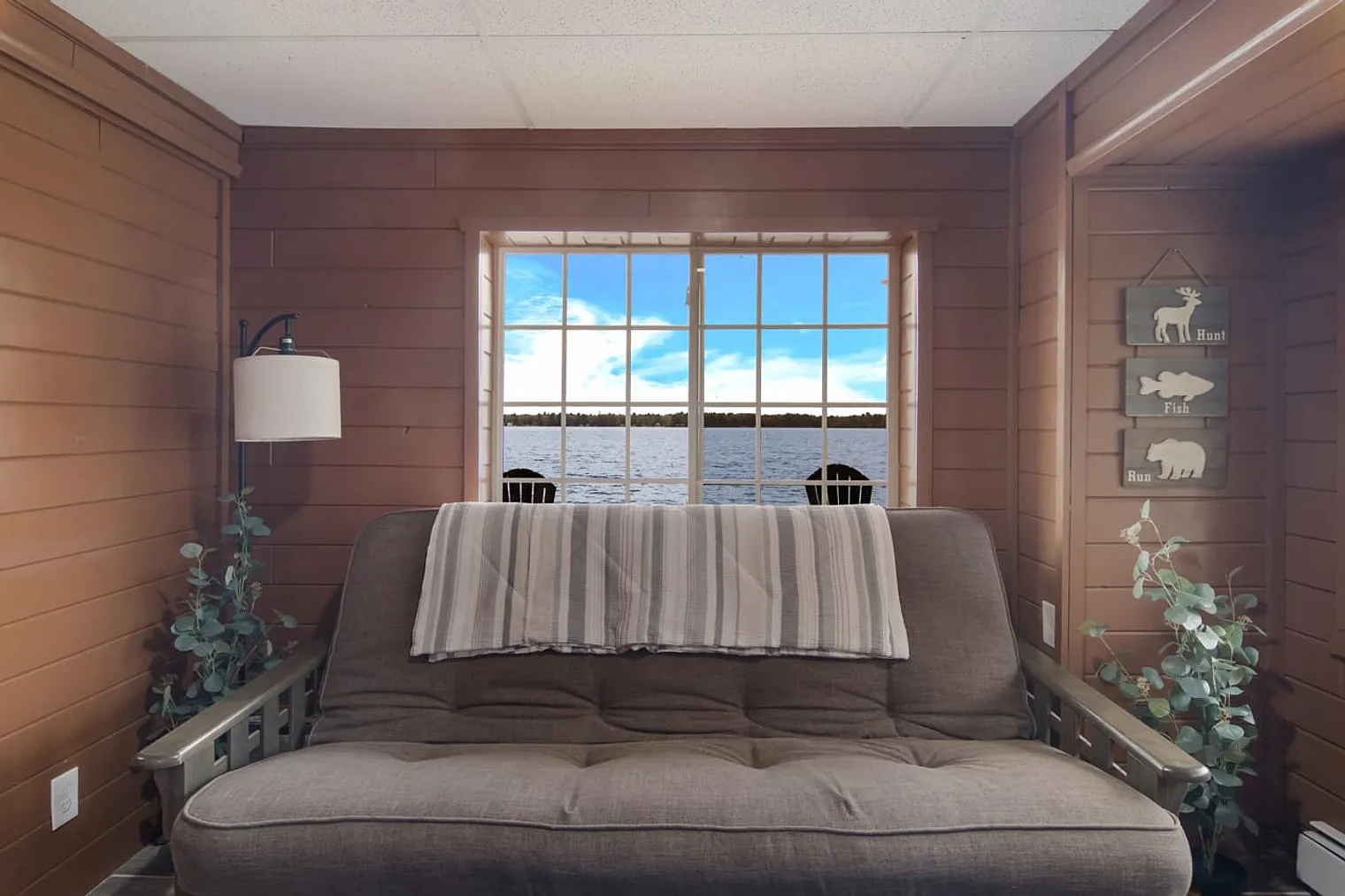 4 bed, 2.0 bath, 990 sqft, $1,675 — Photo 3